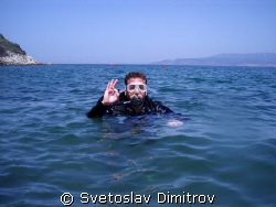 I am ready for one of my dives during the SSI course for ... by Svetoslav Dimitrov 